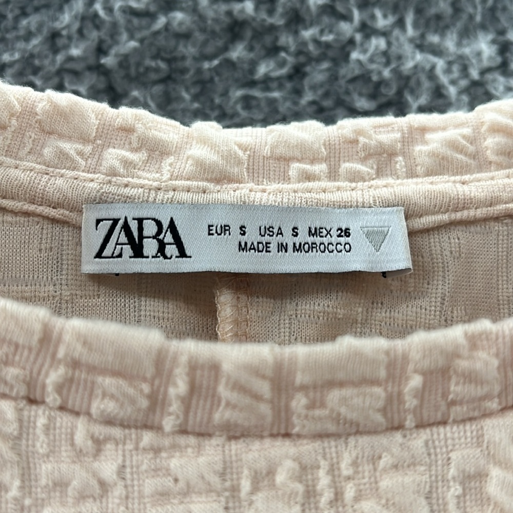 ZARA beige peplum with rusched sleeves size small too - Picture 2 of 7